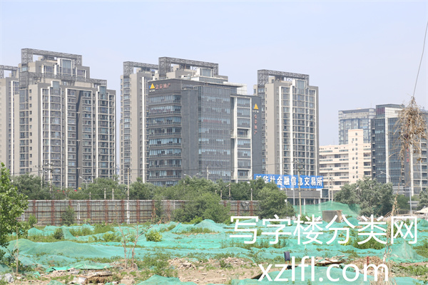 金泰地产大厦实景照片