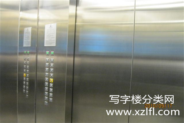 欧美汇大厦电梯照片
