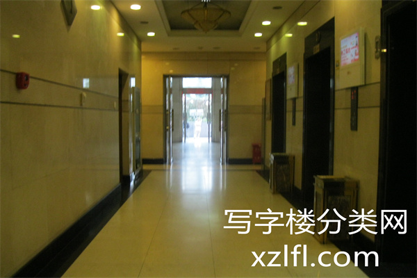 恒兴大厦低楼层商住部分电梯间一层