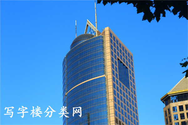 招商局大厦晴朗天空