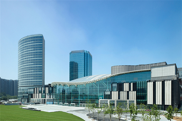 颐堤港（INDIGO）开发商租赁电话010-84260660；客服中心    电话：010-8426 0898  传真：010-8426 0670  电邮：info@indigobeijing.com