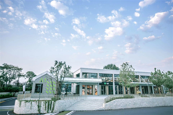 西店记忆FunsTown，租赁部联系电话010-53354000；010-57224888