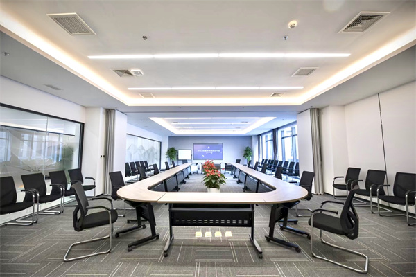 银和港科技创新中心，租赁部招商联系电话。大型会议室图片原图