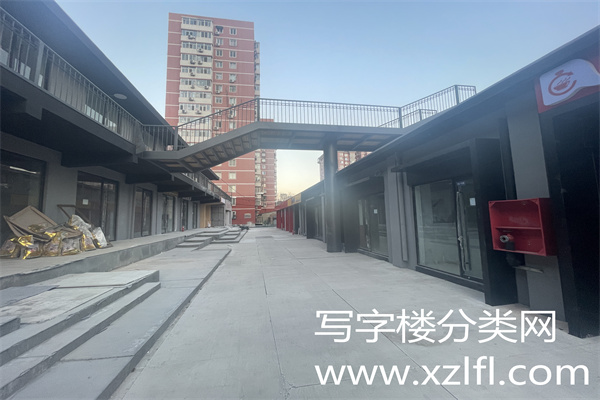 东郎·团结新里，疑似错误名称：东朗·团结新里，租赁部招商联系电话。