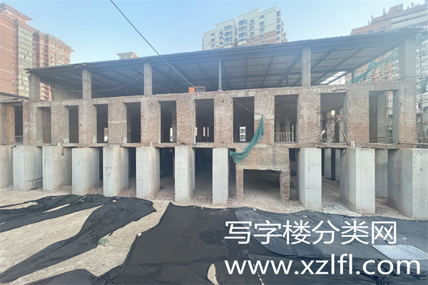 东郎·团结新里，疑似错误名称：东朗·团结新里，租赁部招商联系电话。