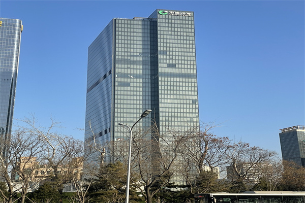 北京市天元朝阳区律师事务所在哪里办公？国寿金融中心20号、21层