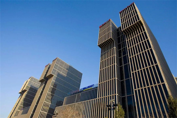 办公职场与领导相处，提建议的良好方式。