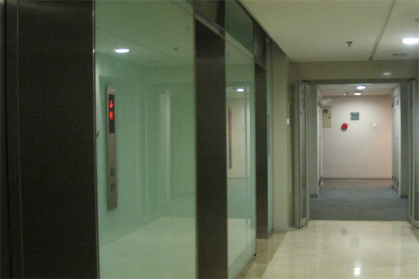 华贸中心，商务楼4号楼可以注册两家公司
