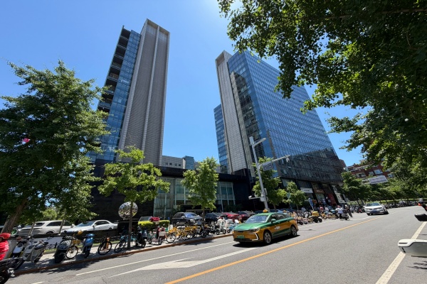 温特莱中心顶层写字楼2300平方米
