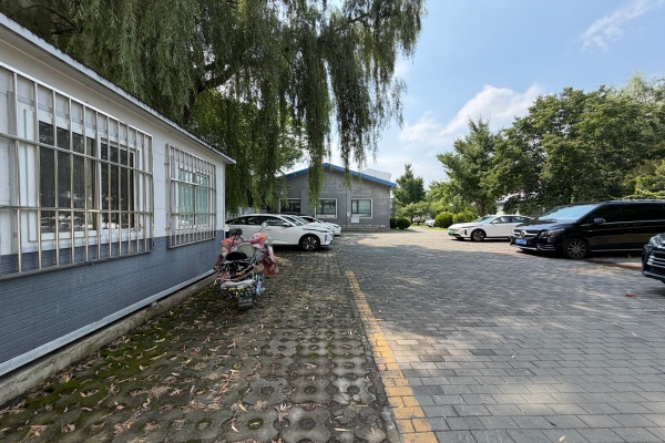 管庄西里甲35号，先行启航园区