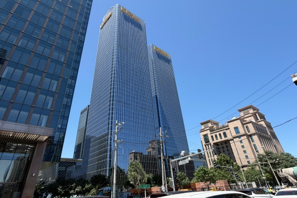正大中心北塔19层平面图户型图